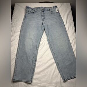 Old Navy OG Loose Jeans Women’s Size 18 Light Wash HighRise Straight Relaxed NWT